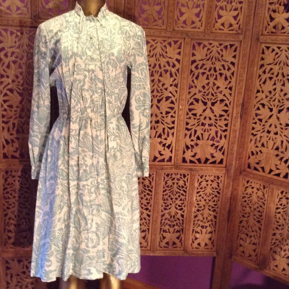 🌹 VINTAGE DRESS W/ LONG SLEEVES AND ELASTIC WAIST
